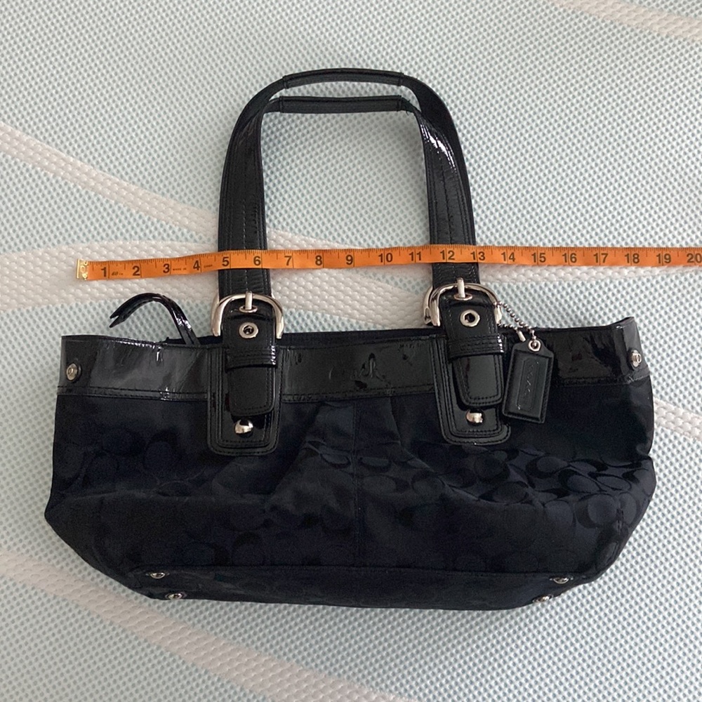 Coach classic black handbag - Picture 11 of 11
